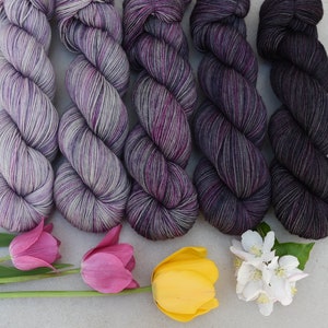 PRE-ORDER *** Fade set of 5 skeins, hand dyed, fingering weight, sw merino wool, cashmere, silk, 5 x 400m/100g, "Girls in the Factory"