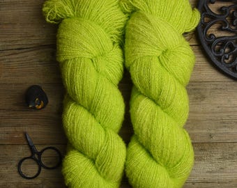 Dyed to order * Hand dyed fingering weight yarn, superwash merino wool, semi-solid color yarn, 450m/100g, Boucle "Cheerfulness"