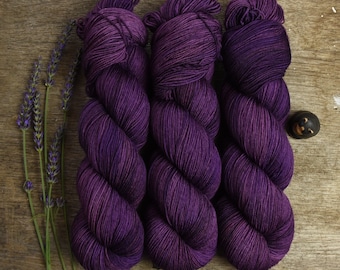 Dyed to order * Pure Merino * Hand dyed fingering weight yarn, superwash merino wool, variegated color yarn, 400m/100g, "Grapevine"