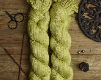 Hand dyed fingering weight non-superwash yarn, baby alpaca, silk, cashmere, 400m/100g, Glamour "Cheerfulness - grey"