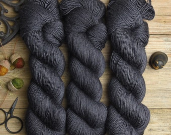 Dyed to order * Hand dyed, fingering weight, superwash merino wool, silk, 400m/100g, solid color yarn, Silky Singles "Raven Queen"