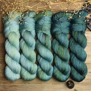 Dyed to order * Fade set of 5 skeins, hand dyed, fingering weight, superwash merino wool, silk, 5x365m/100g, Springy Merino Silk &quot;The Deep&quot;