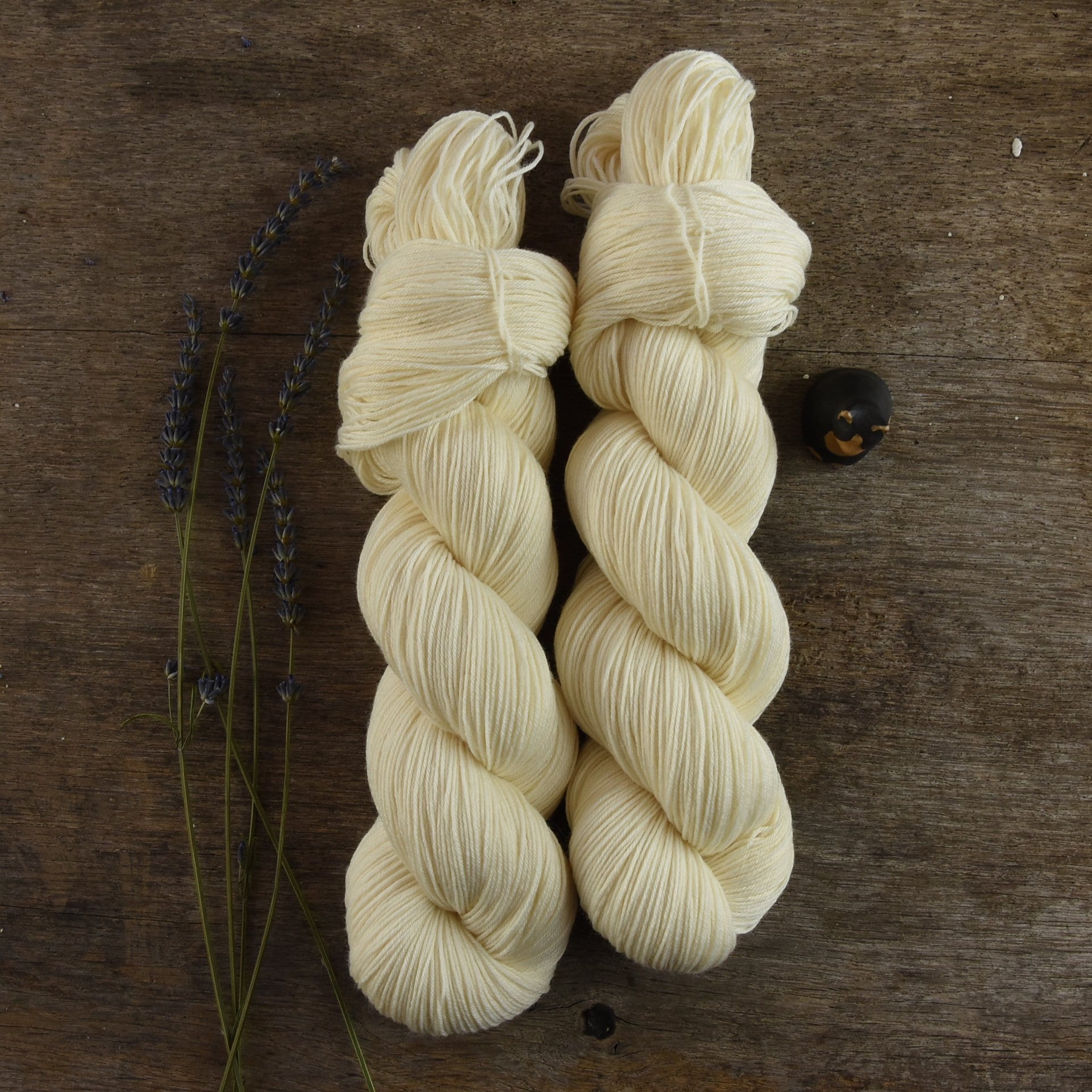 Undyed fingering weight yarn, superwash merino wool, nylon, 425m/100g, Classic Sock "Natural"