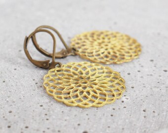 Ornaments - Vintage Earrings