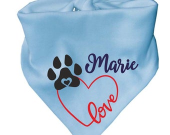 Dreieckstuch Hundehalstuch personalisiert mit Namen und Design Loveherz einfach