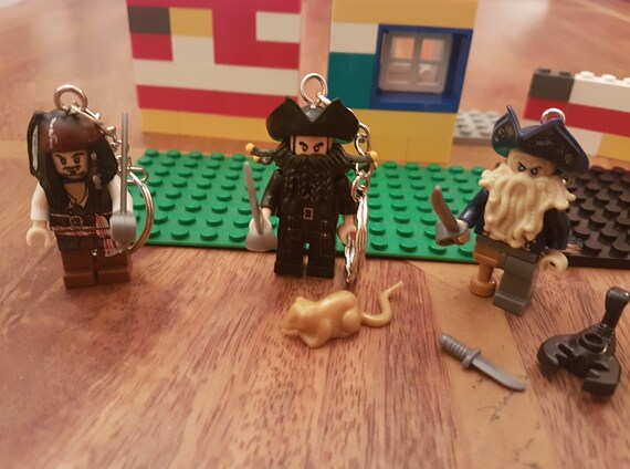 jack sparrow lego keychain
