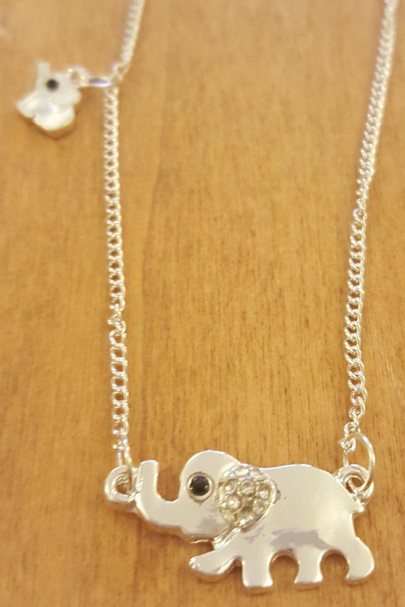 mother elephant necklace