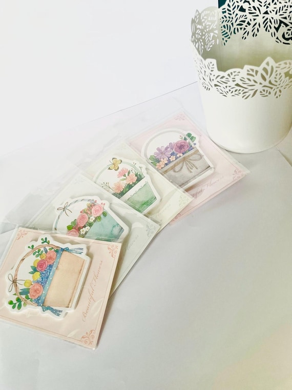 Floral Basket Sticky Notes: Nature Journal Notes (30 Pages)