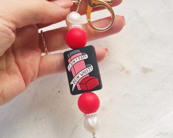 It ain’t easy being wheezy Keychain|wheezy keychain|funny keychain|Silicone keychain|inhaler keychain|keyring|Asthma keychain|Funny keychain