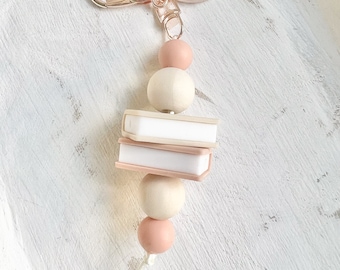 Book lover Keychain|book keychain|wood bead keychain|Silicone keychain|Boho keychain|keyring silicone|Boho book|keychain|Bag charm|Books