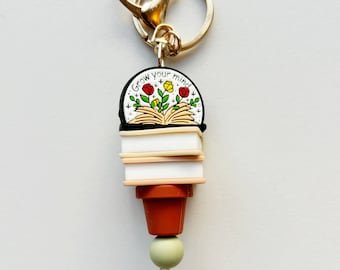 Book lover Keychain|book keychain|wood bead keychain|Silicone keychain|grow your mind keychain|kindle charm|Boho book|keychain|Books