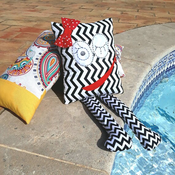 Cute black pillows hotsell