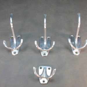 FOUR Art Deco coat hooks Rtero coat hooks R.B / D.B cast aluminum hooks approx. 1950 wall coat rack antique coat rack vintage wall hooks