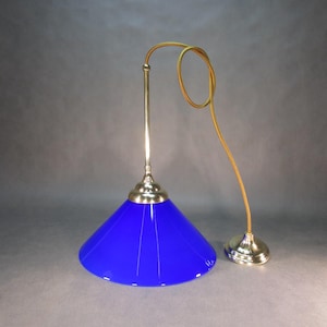 Plafonnier de haute qualité, plafonnier vintage, support en laiton moulé, câble textile, lampe suspendue de style antique, abat-jour bleu, lampe suspendue rétro