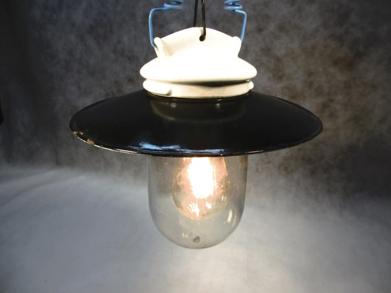 Art Deco Lampe Emaille Lampe Antik Glaskolbenlampe Fabriklampe Industrielampe Werkstattlampe Industrie Design industrial design ceiling lamp