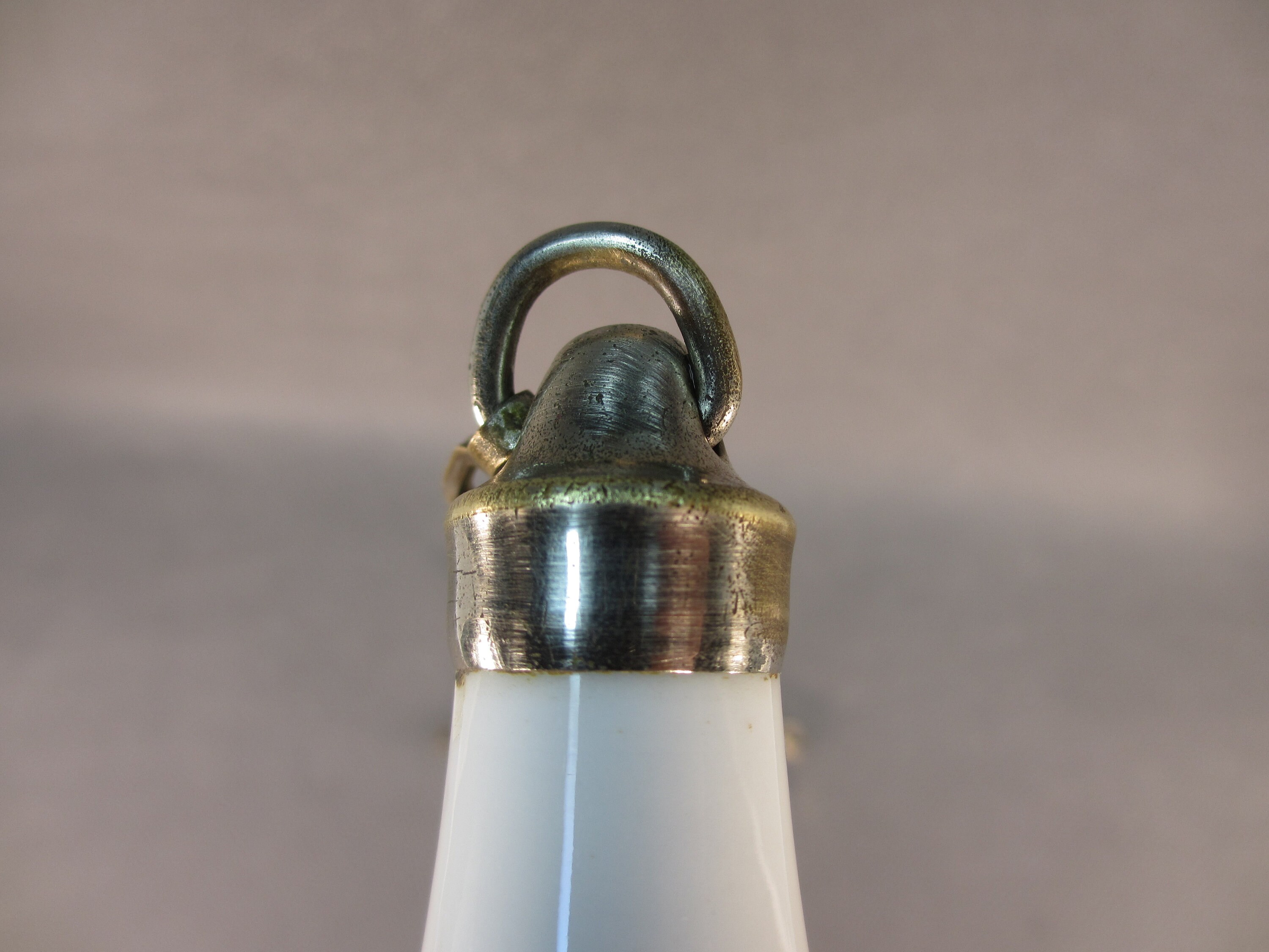 Harrington Marley Spu00fclkastenhebel Aus Keramik, Messing-Finish, Traditioneller Viktorianischer Stil, Echte Keramik, Weiu00dfer Klo-Spu00fclkastenhebel, Spu00fclgriff, WC-Spu00fclung, Gold/Messing-Finish