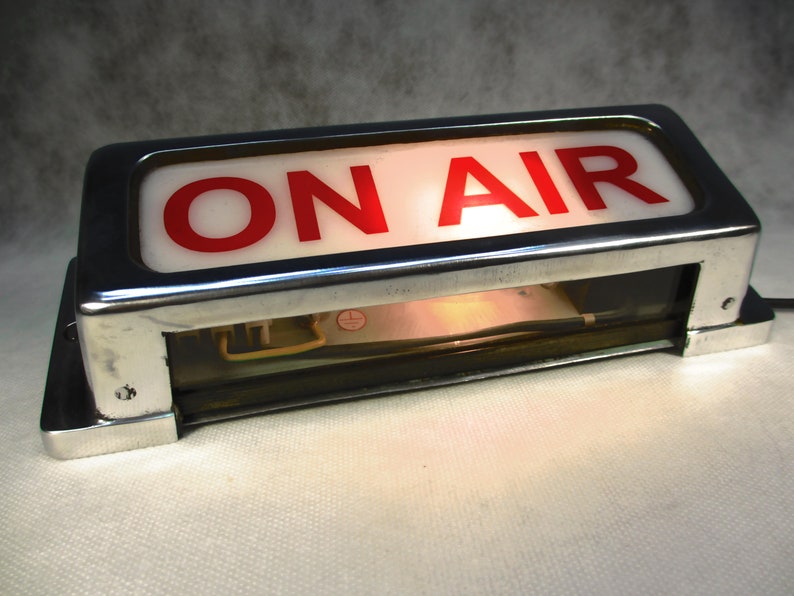 Industrie Design Kinolampe On Air Lampe Theaterleuchte Von Etsy On Air Lampe