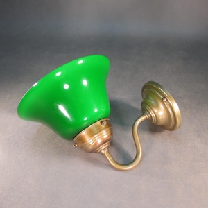 Org. Berlin brass wall lamp vintage wall light green glass shade high-quality retro reading lamp Art Nouveau hallway lamp mirror wall lamp N.2