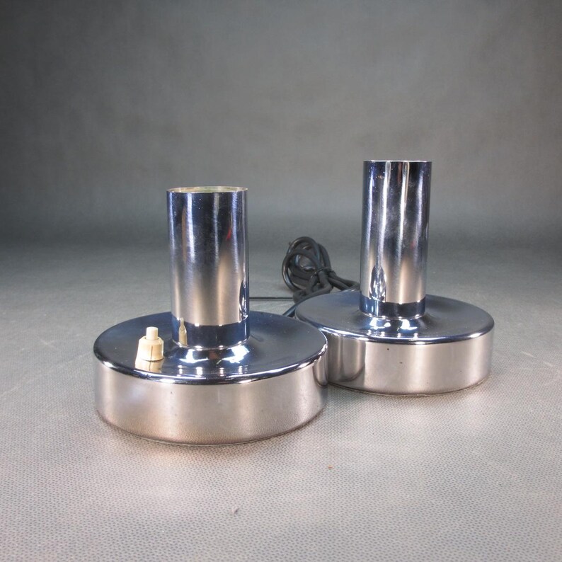 Original 1970s chrome table lamp, vintage double table lamp, mid-century lamp, made in Germany, all metal construction image 5