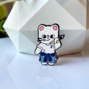 Jiniret Enamel Pin