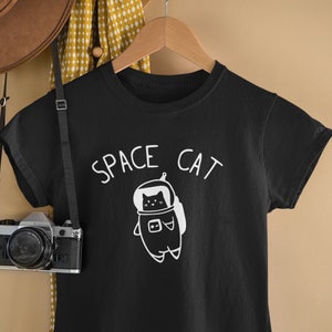 Space Cat TShirt / Space Lovers, Cats In Space, Astronomy Lovers, Outer Space, Rocket, Quirky Shirt