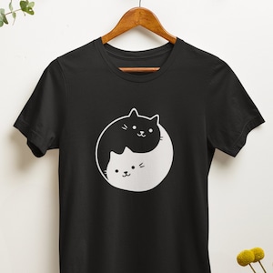 T-shirt chat Yin Yang / cadeau pour amoureux des chats Yin Yang / tee-shirt chats mignons / doux chatons cadeau esthétique Kawaii Unique, chemise Yin Yang Noir