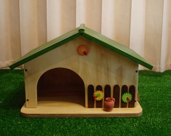 Tortoise House 48x40x30h