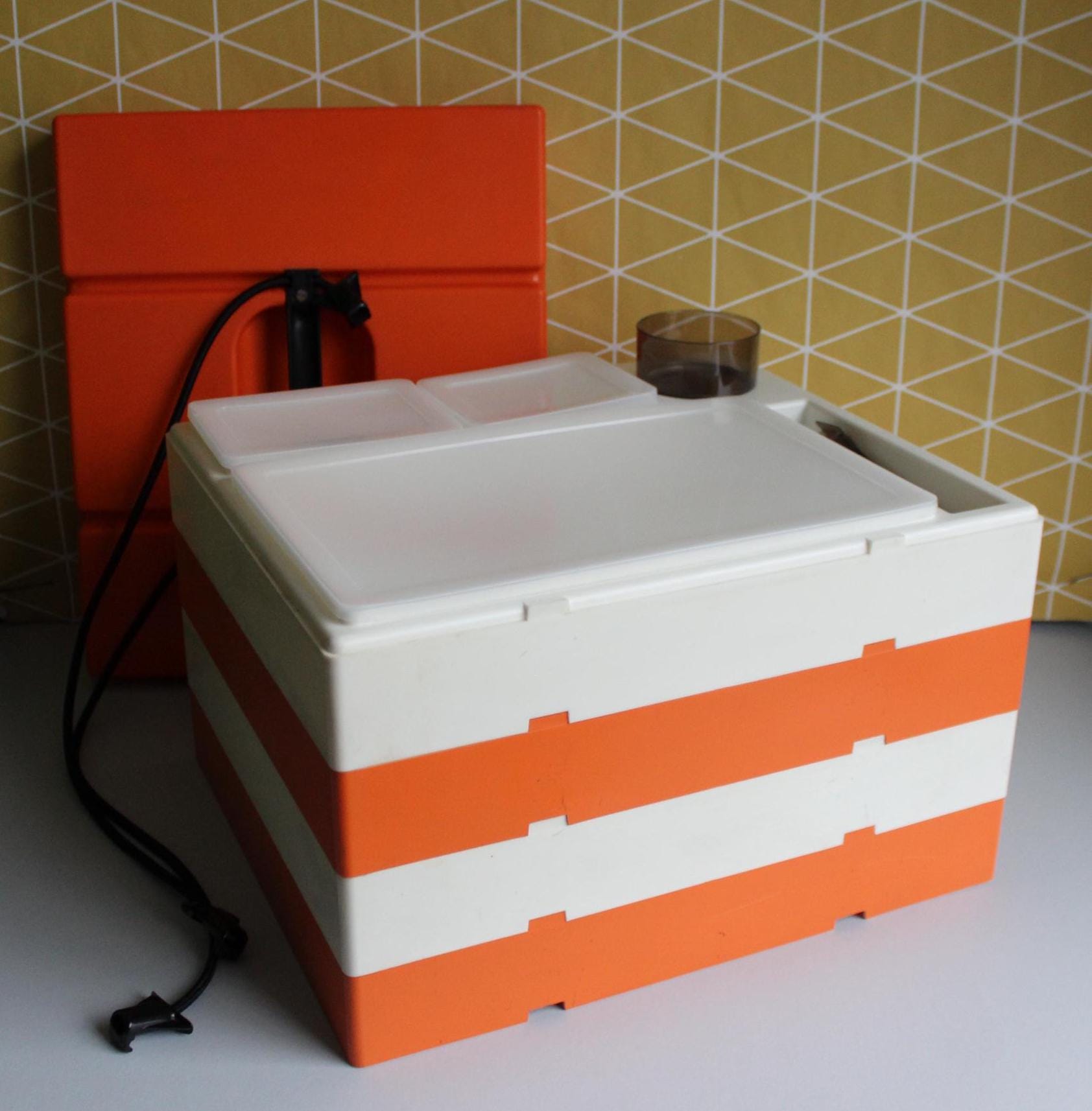Vintage 70s Preci Ware Pac a Pic Picnic Set: Orange & White