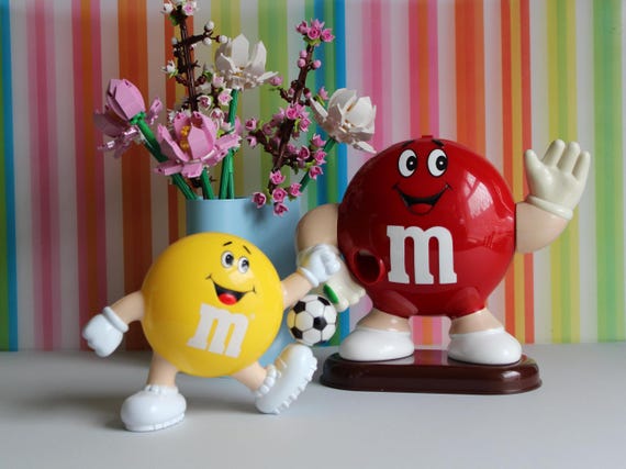 Vintage 90s 1991 Football Mars M&m Yellow Round Retro