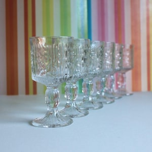 x6 vintage Ravenhead Siesta bark textured stemmed wine glasses