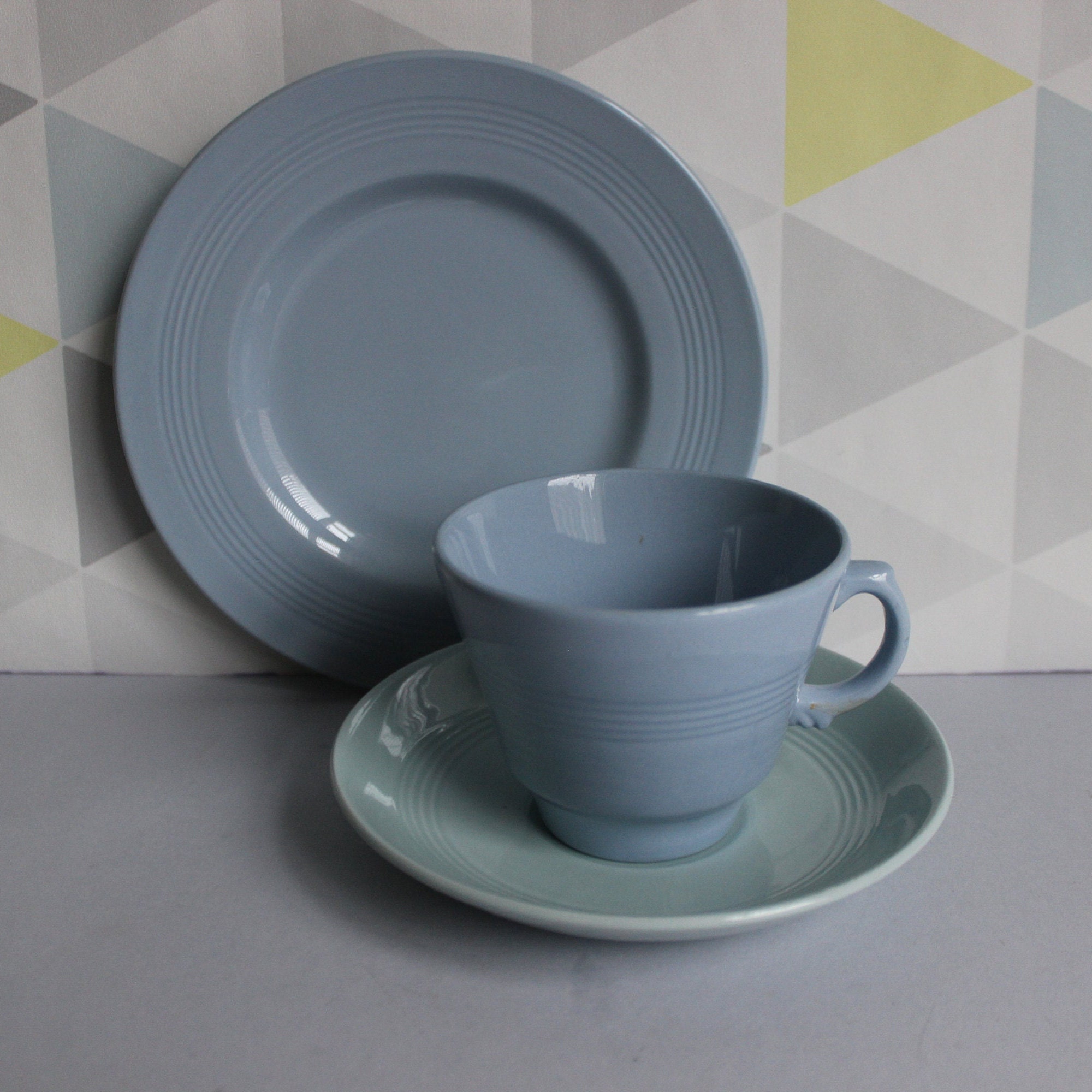 Vintage 1940s Woods Ware 'iris' Utility Tea Cups, Saucers, Side