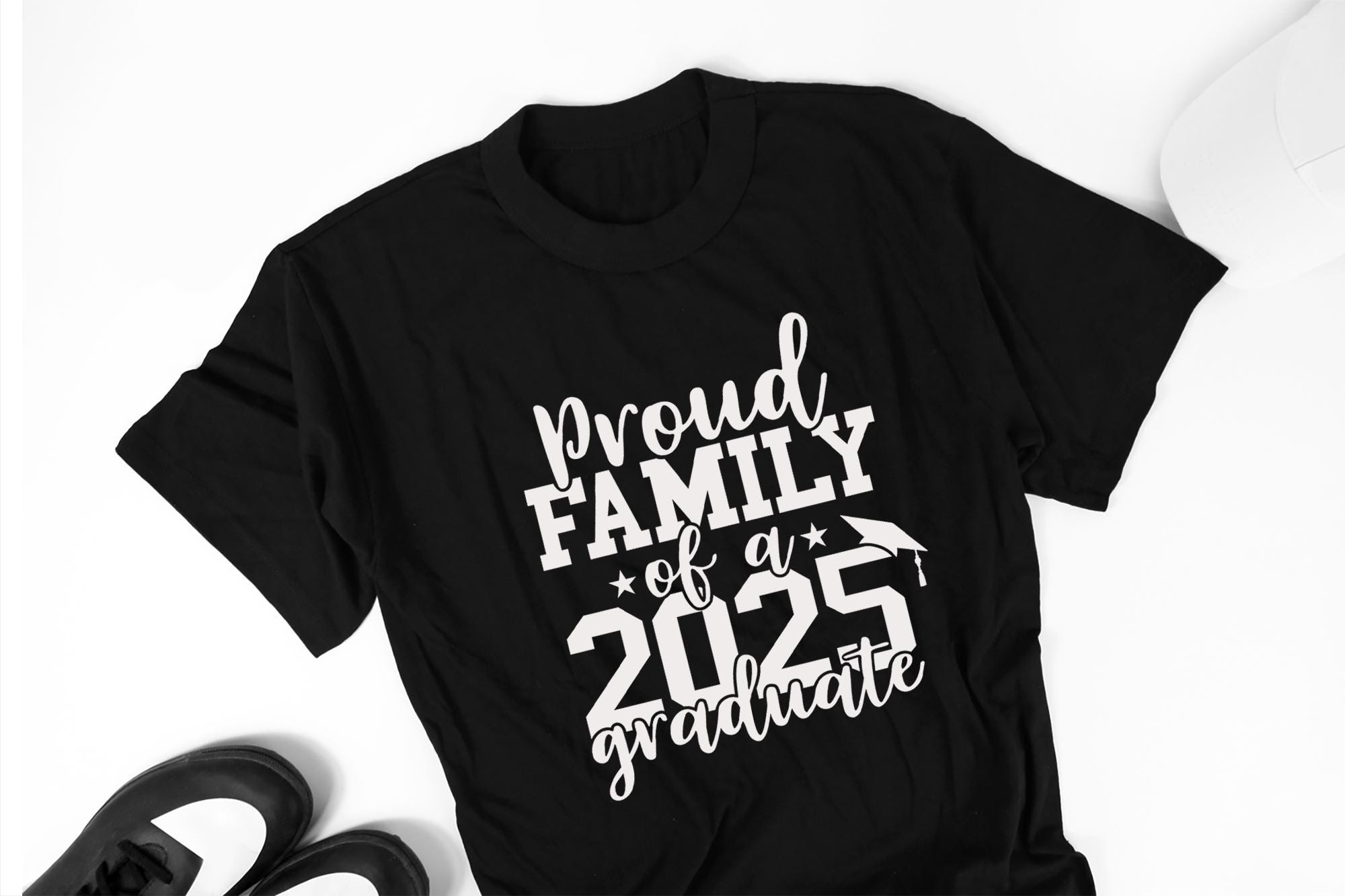 Proud Family of a 2025 Graduate SVG, Proud Graduate Family 2025 SVG ...