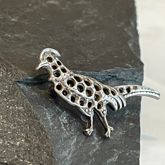 Tiny Antique Bird Brooch pewter - image 5