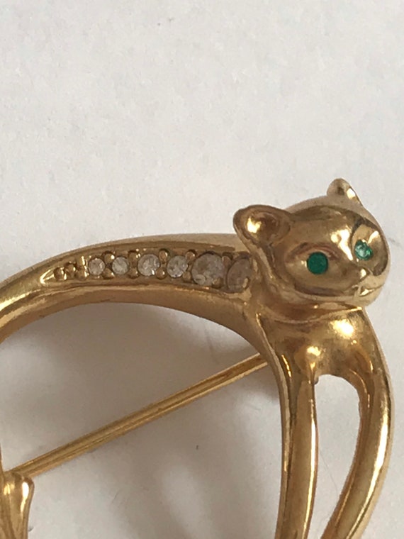 Vintage Spec Trap goldtone cat brooch circular pi… - image 2