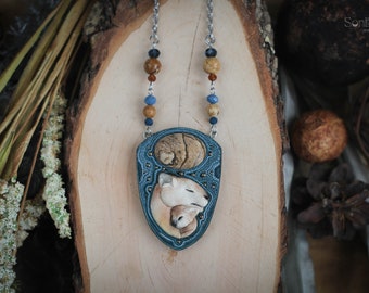 Lioness Lion necklace Lion jewelry Leo necklace Wild animal Zoo animals Safari animals Safari baby Mother and baby African necklace