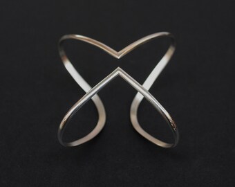Echo - geometrische, minimal, Sterling Silberarmband