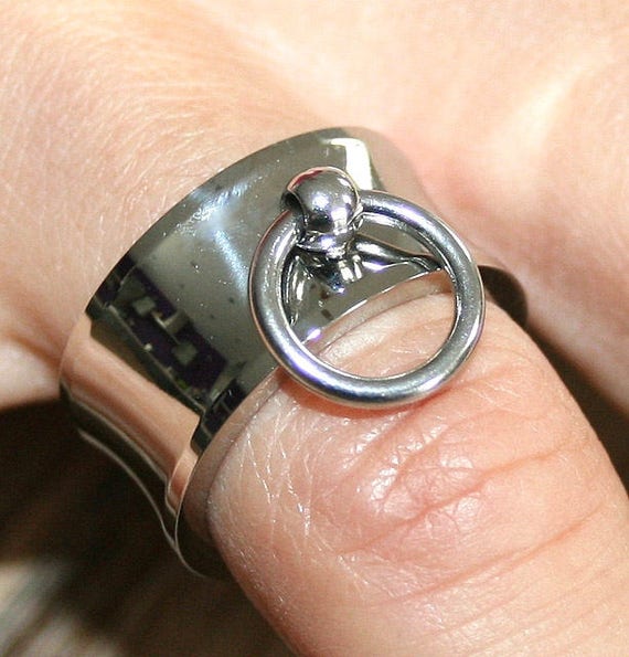 BDSM Ring der O m. 2 Steinchen
