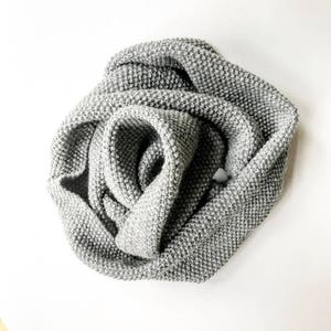 KNITTING PATTERN // Infinity Scarf Pattern // Knit Scarf Pattern // Simple Seed Scarf image 3
