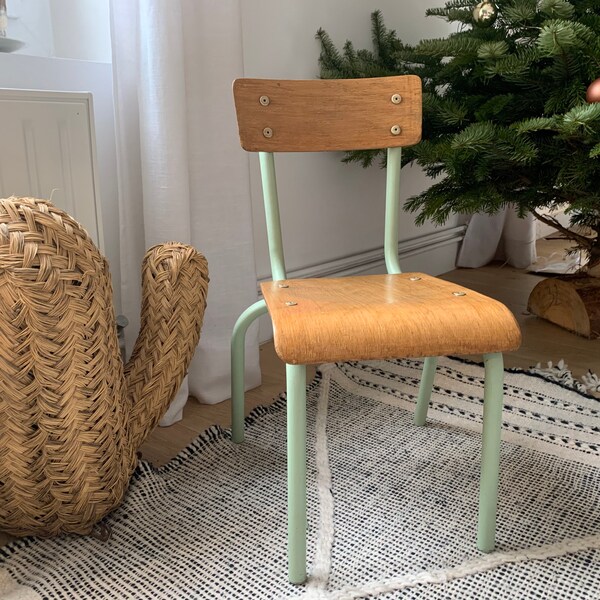 Schoolboy chair for vintage children - made of wood and metal. 1950s. Vintage French. - superb patina