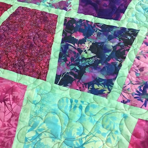 Quilt for sale,Homemade quilt,hand made quilts, WINE SPRITZER,  queen quilt, tumbler quilt, quilts for sale modern quilt, Handmade Blanket,