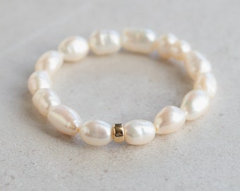 Freshwater Pearl bracelet | Pearl stretch bracelet | fun freshwater pearl bracelet | gold freshwater pearl bracelet | super large pearls