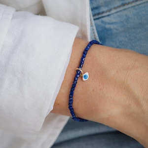Lapis mauvais œil OR 14K | Superbe cube bracelet en lapis lazuli, bracelet en perles de lapis lazuli véritable, petit bracelet en lapis lazuli véritable