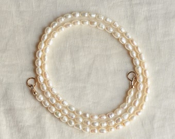 Carabiner Freshwater Pearl necklace | Pearl necklace beaded | Rice pearl necklace | pearl choker necklace | freshwater pearl necklace | June