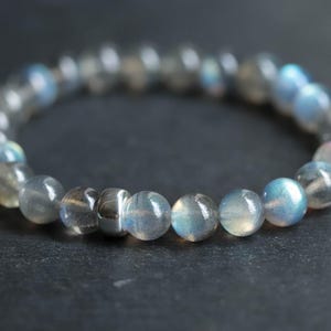 Labradorite Bracelet, 8mm Labradorite Bracelet, [] Highest quality Labradorite jewelry | Beaded Labradorite Bracelet