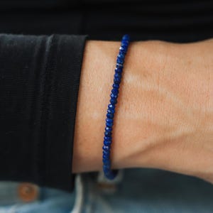 Bracelet en or 14 carats lapis-lazuli | délicat bracelet en perles de lapis-lazuli | bracelet en or lapis lazuli | Bracelet en lapis-lazuli véritable