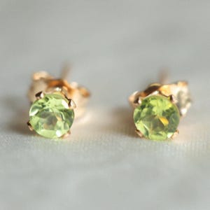 Peridotörhängen – Äkta peridotörhängen, sterlingsilver, örhängen med 14 karat guldfyllning eller massivt guld, örhängen med gröna ädelstenar