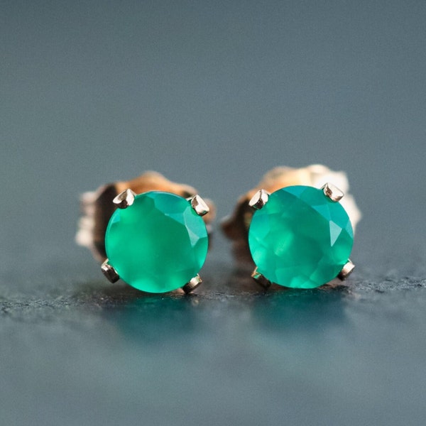 14K gold filled green onyx earring, gemstone stud green onyx earrings, gold filled gemstone studs, green onyx earrings, onyx stud earring