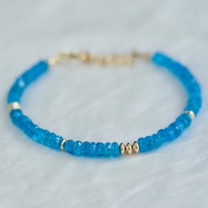 AAAA+ Zambia Apatite bracelet | blue apatite bracelet, apatite bracelet blue apatite beaded bracelet | gold apatite bracelet | gold apatite