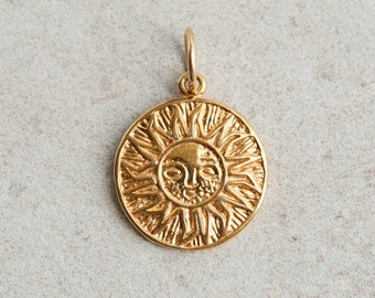 Sun charm - Gold Vermeil [2.5 microns]
