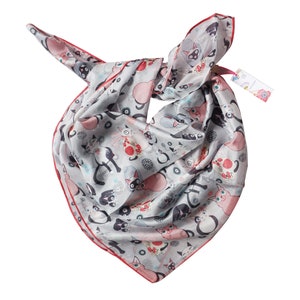 Square scarf in 100% Silk, 90CMx90CM. 2 Pattern: Cat, Birds.